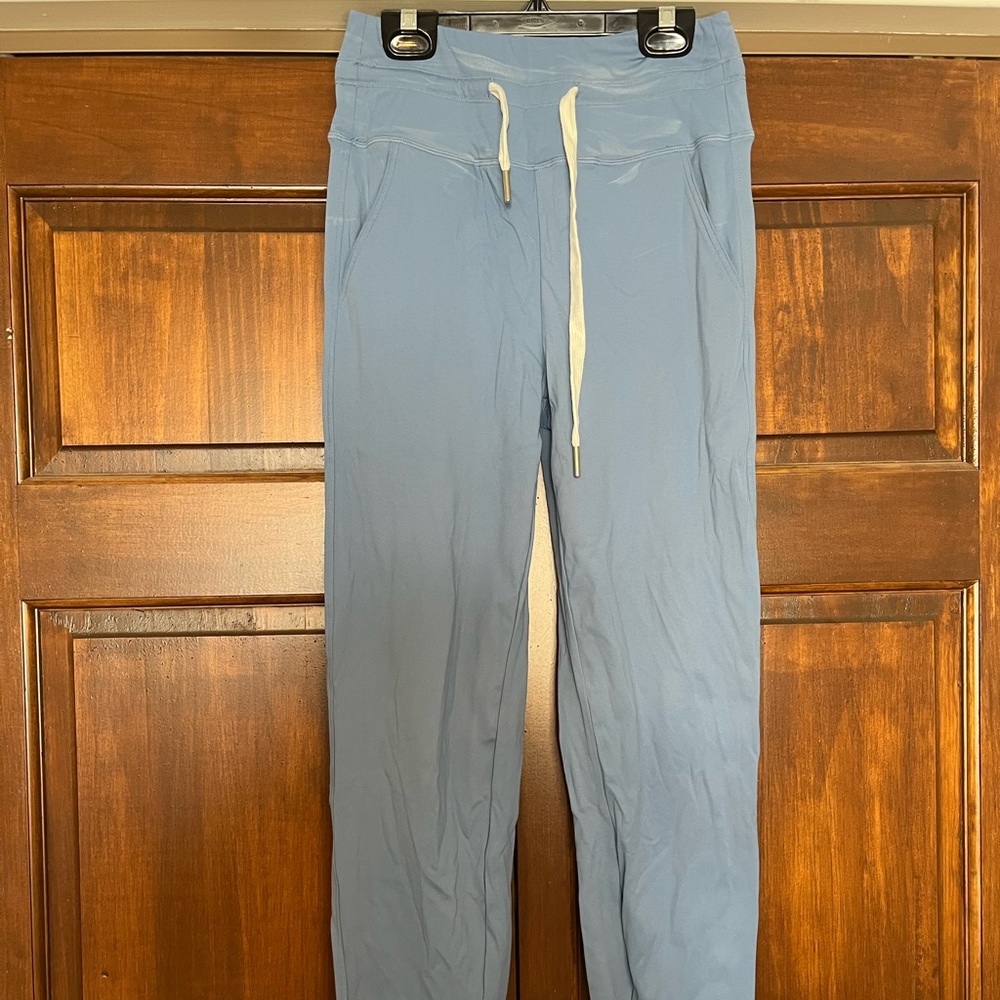 Halara Cloudful Air High Waisted Drawstring Joggers, Medium, Never Worn
